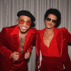 Bruno Mars e Anderson Paak anunciam criação de uma nova banda – SILK SONIC  – e primeiro single já estará disponível na sexta da próxima semana!