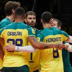 Brasil sofre, mas vence a Itália no tie-break e garante a vaga na