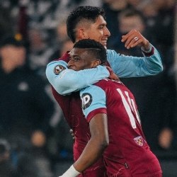 Com gol no fim, West Ham vence e se aproxima das oitavas na Liga