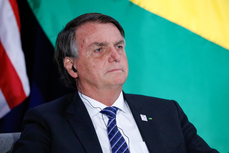 Defesa de Bolsonaro diz que denúncia da PGR é incoerente