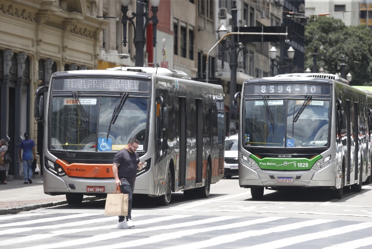 SPTrans altera itinerários de ônibus para a passagem de blocos no pré-carnaval