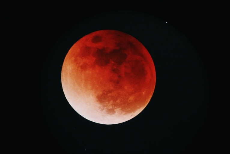 Lua de Sangue: primeiro eclipse lunar total de 2025 será visível no Brasil; saiba mais 