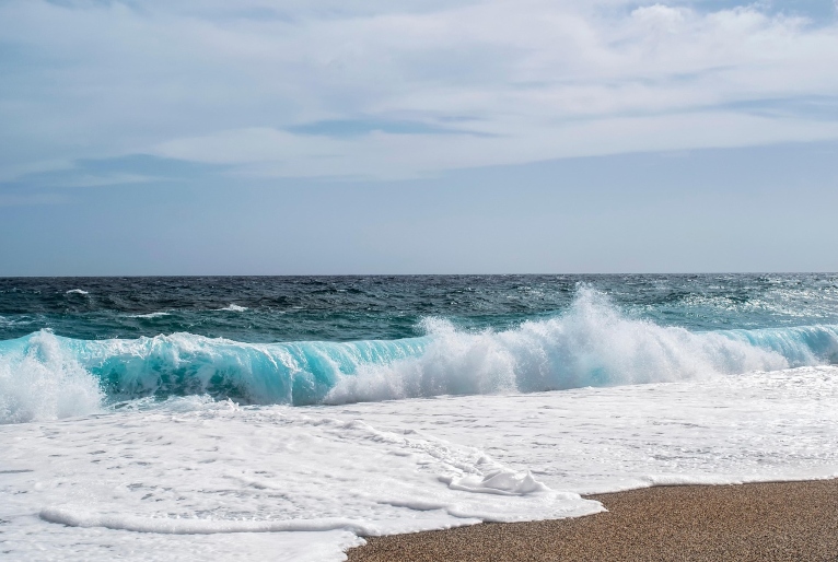 Nível dá agua do mar tem aumento 'inesperado' em 2024, aponta Nasa 