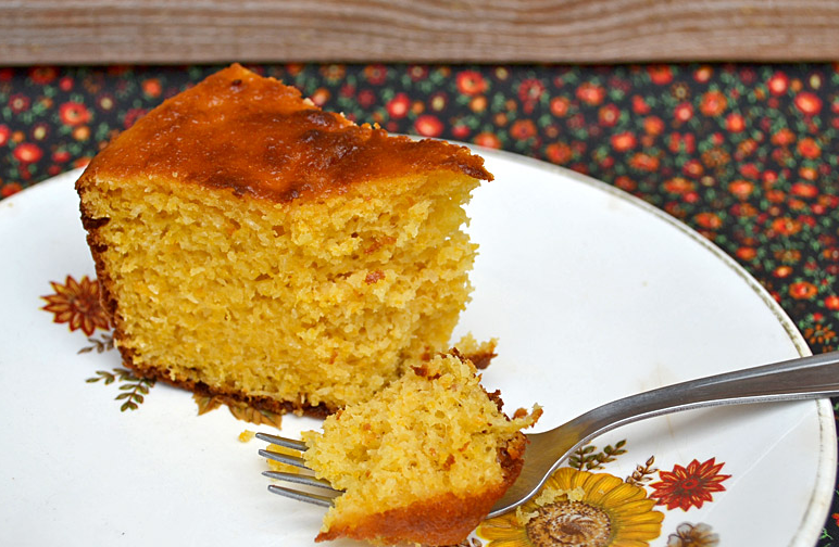 Saiba como fazer bolo de milho no micro-ondas